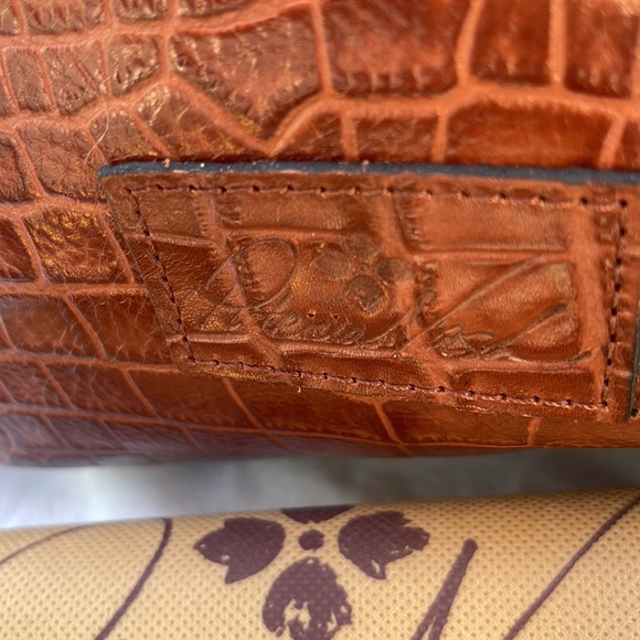 Patricia Nash Leather Croc Embossed Benvenuto Tote British Tan - Picture 11 of 12